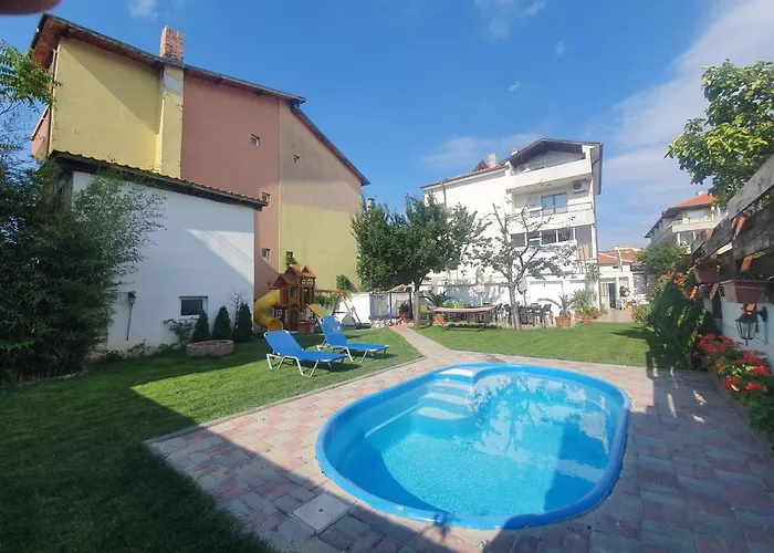 Апартамент Cherry Garden